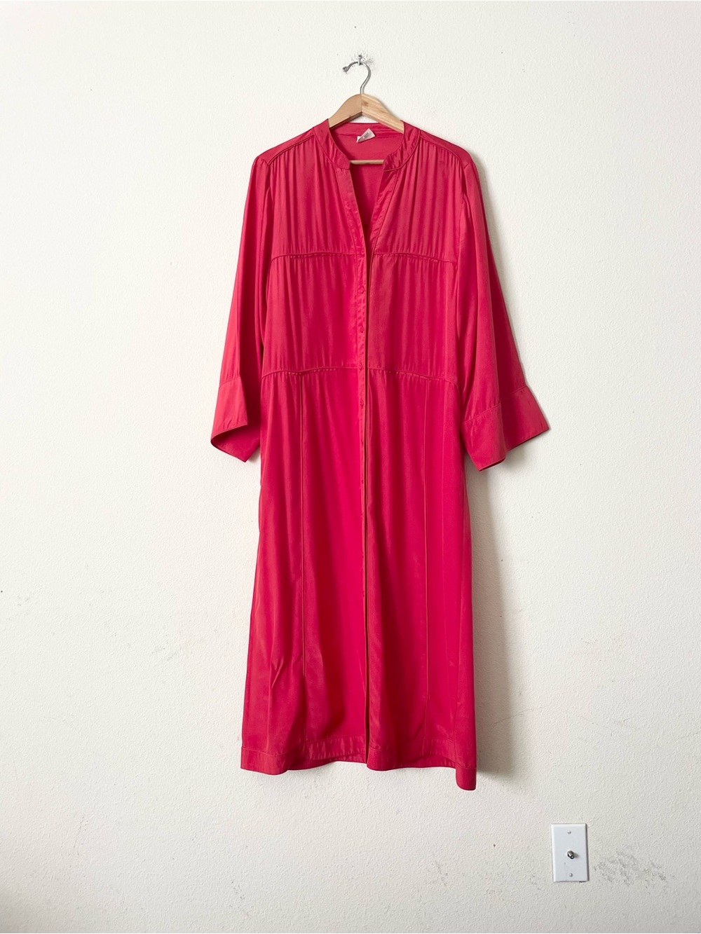 MIRTH LARGE Malmo 100% silk red long sleeve midi dress - Picture 3 of 9
